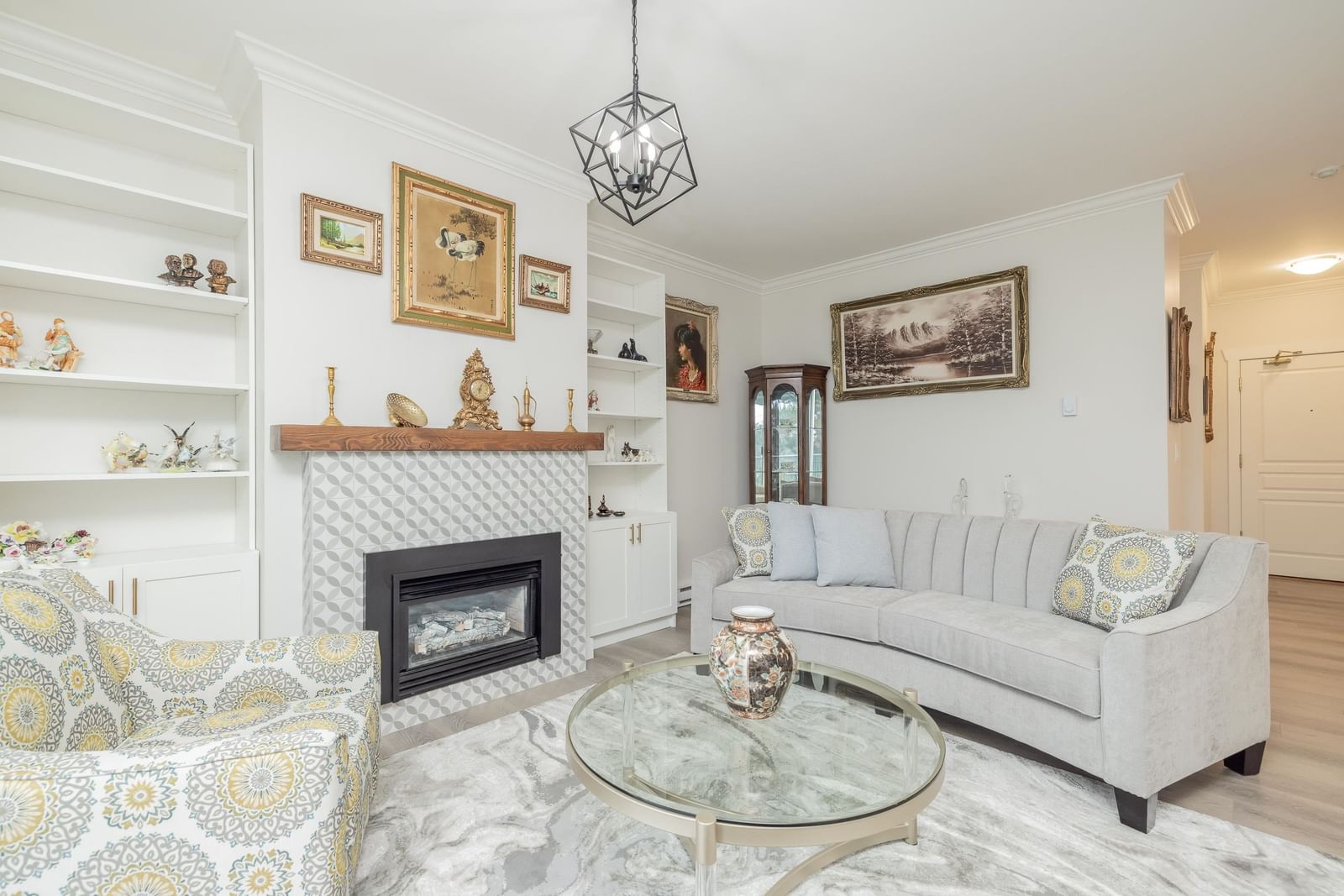 Listing Image 13