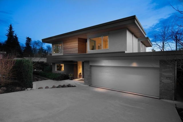 903 Leovista Avenue