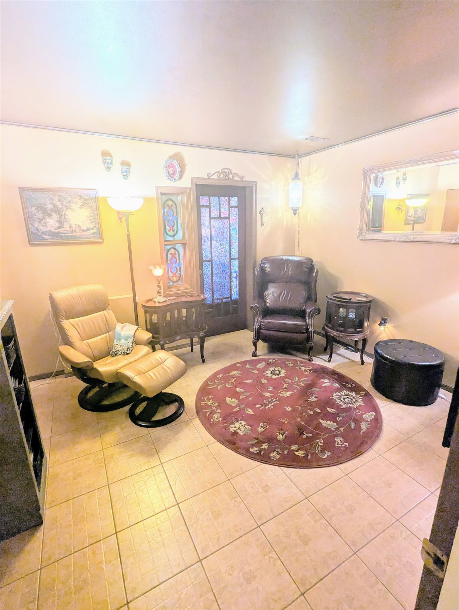 Listing Image 14