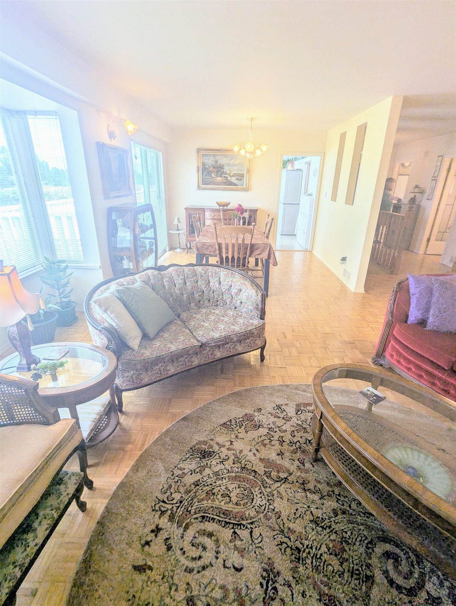 Listing Image 8