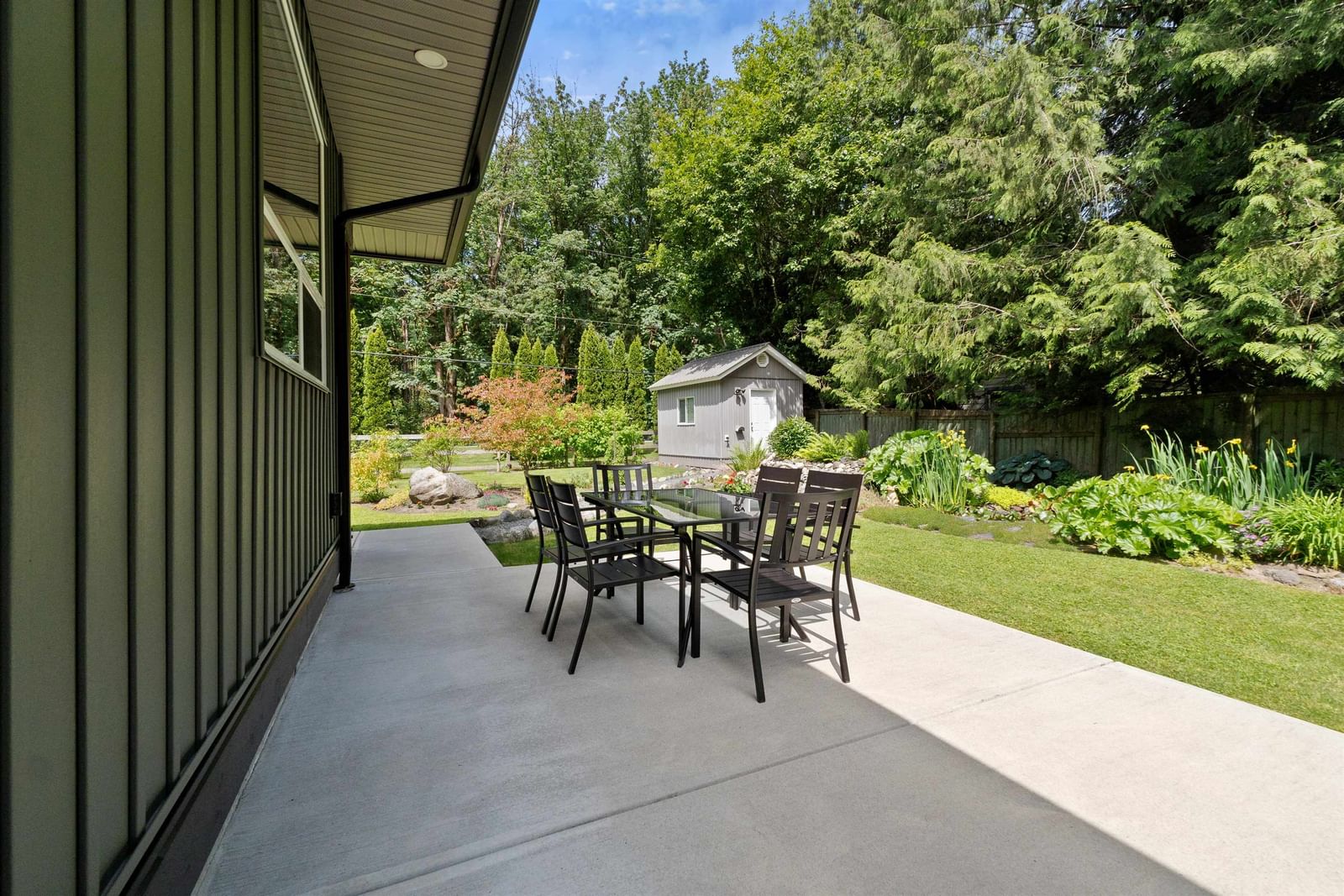 Listing Image 18