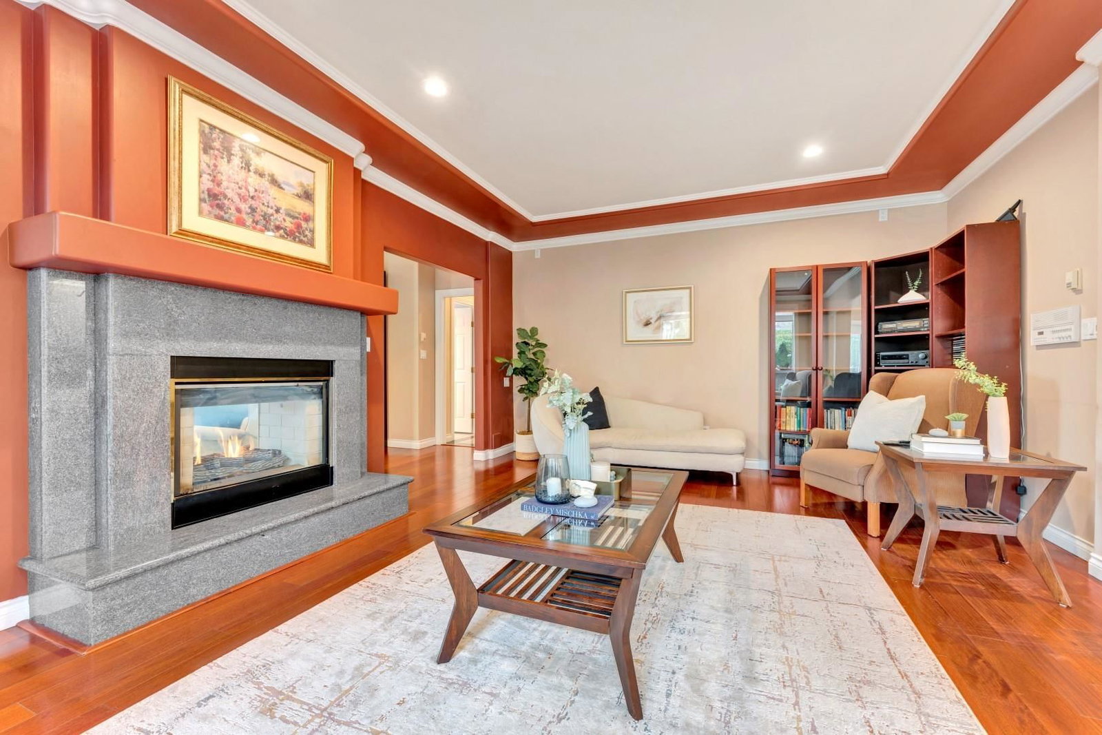 Listing Image 12