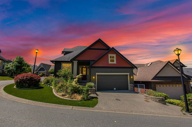 32 - 3800 Golf Course Drive