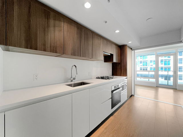 706 - 6320 No 3 Road