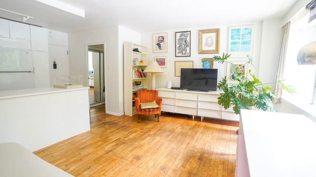 313 - 1445 Marpole Avenue