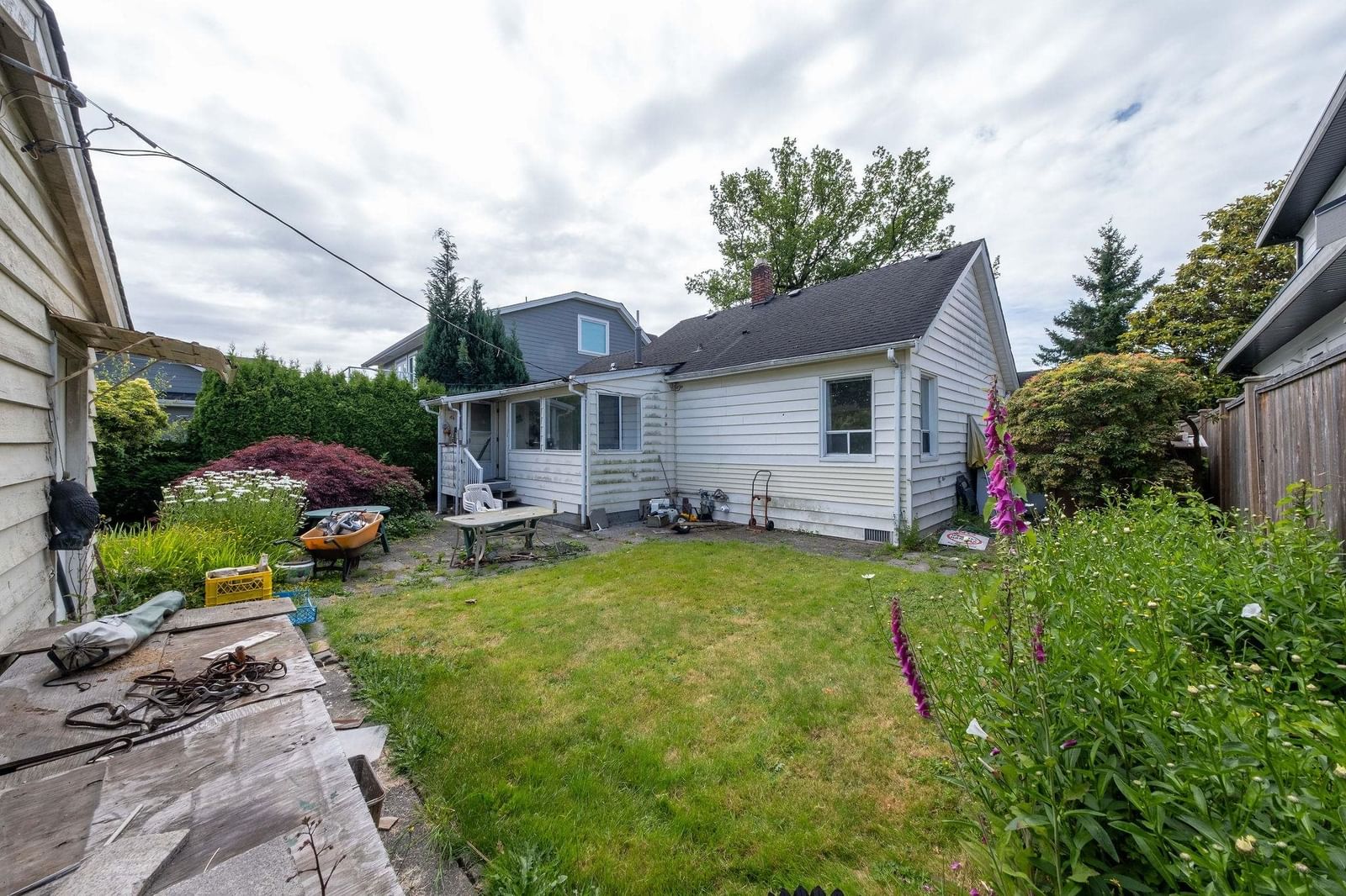 Listing Image 19