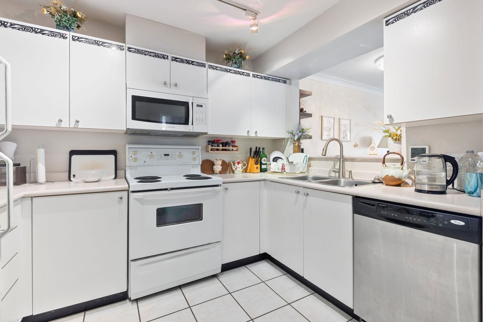 Listing Image 16