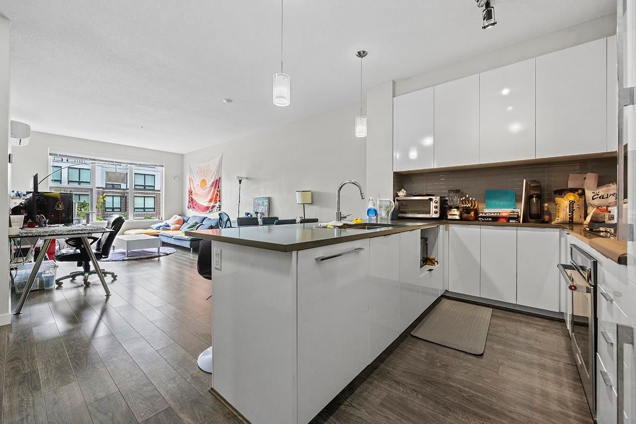 Listing Image 15