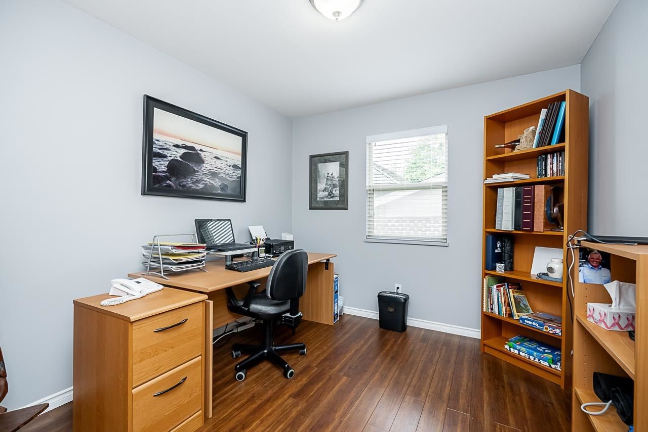 Listing Image 15