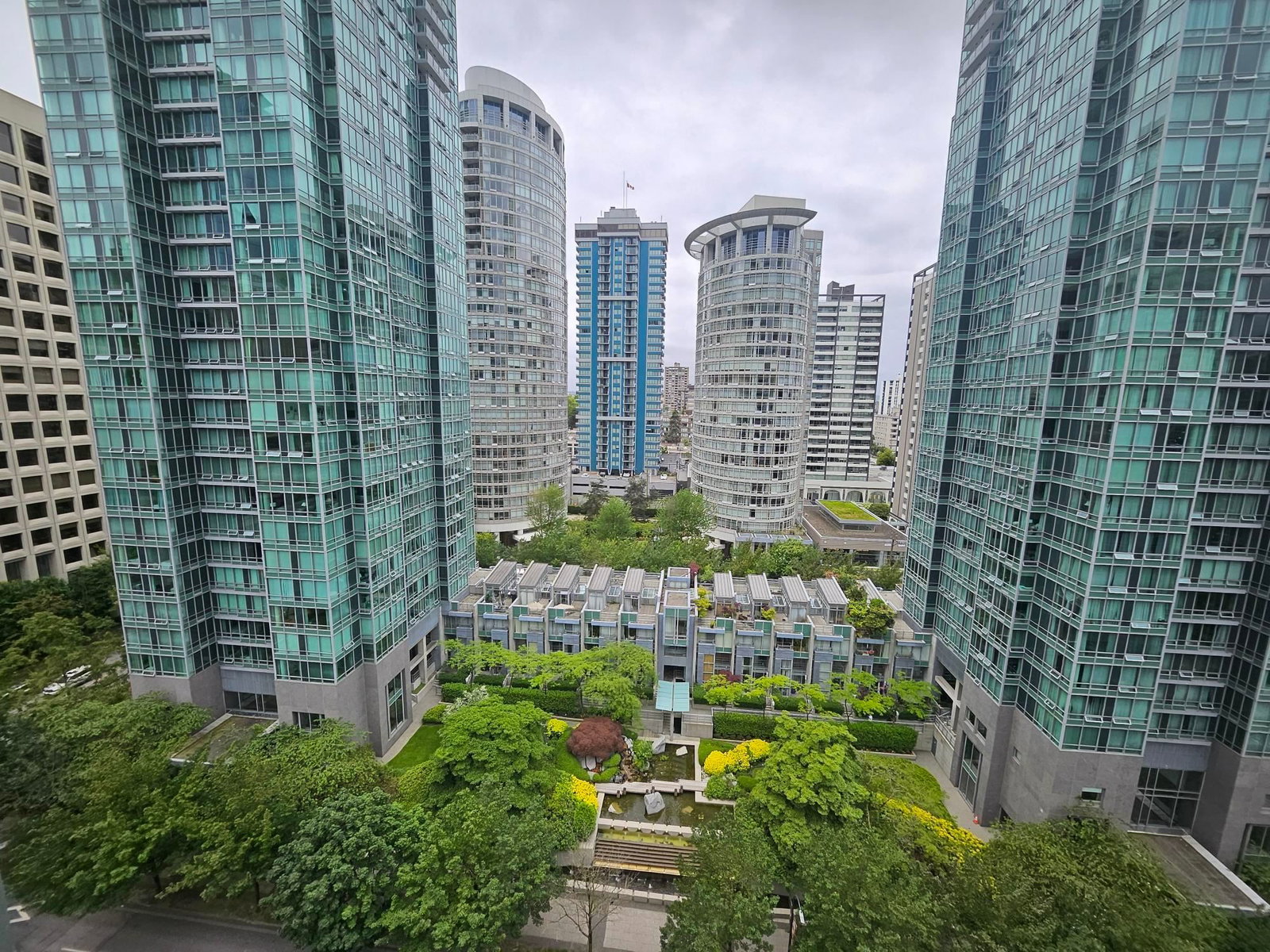 Listing Image 13