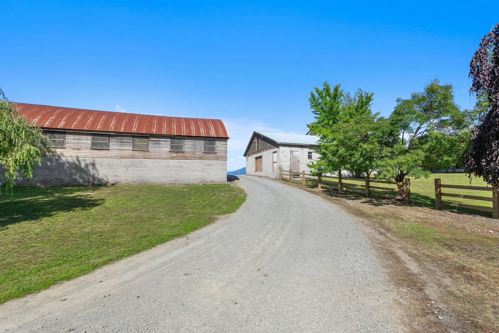 Listing Image 14
