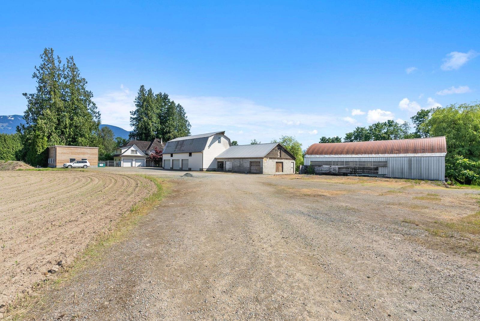Listing Image 16