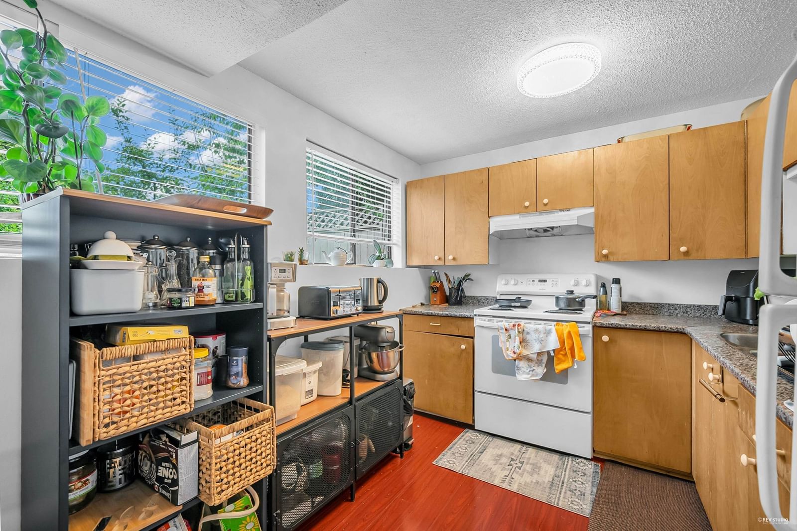 Listing Image 17
