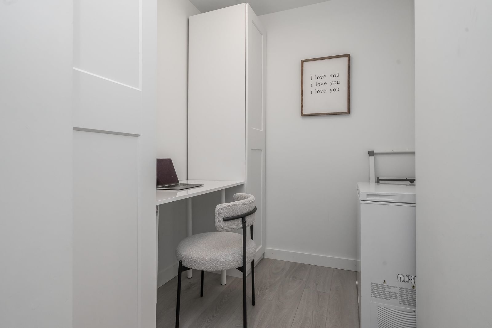 Listing Image 13