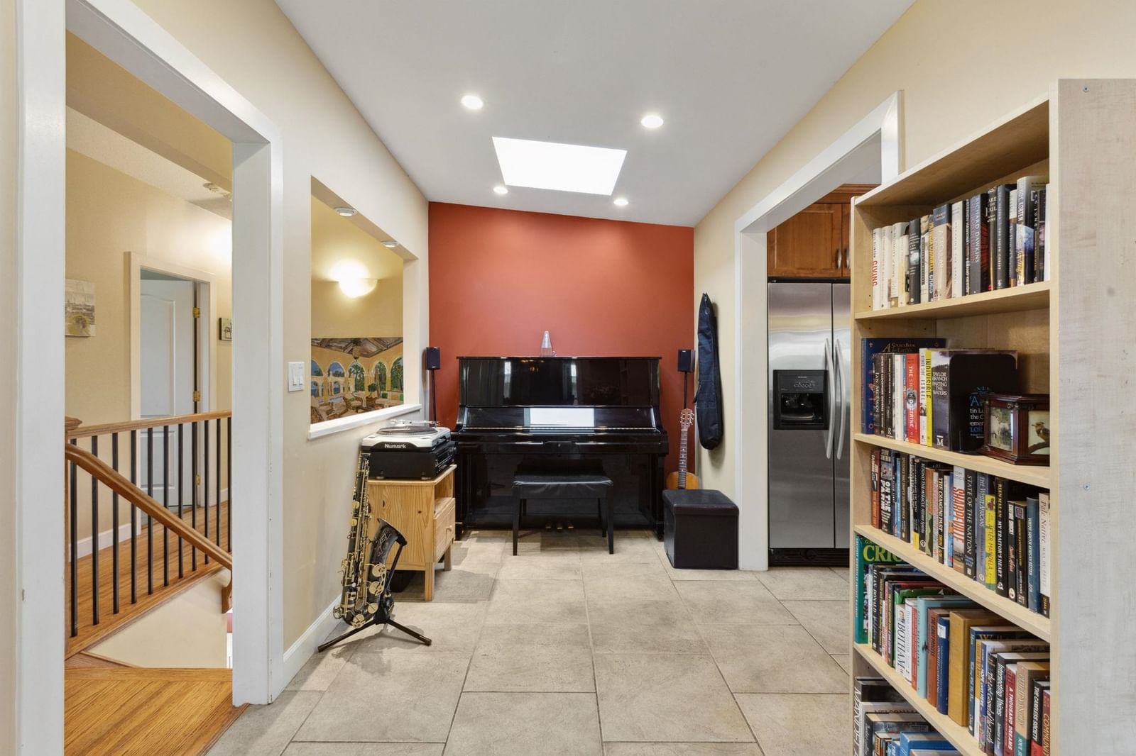 Listing Image 15