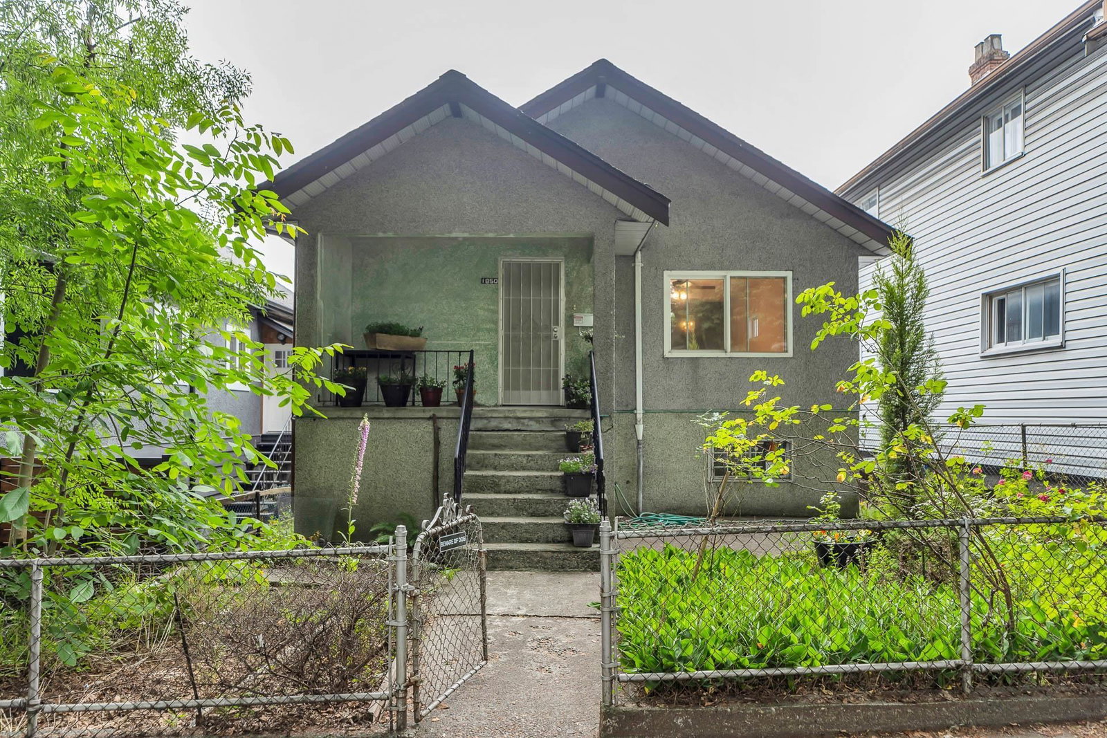 Listing Image 1