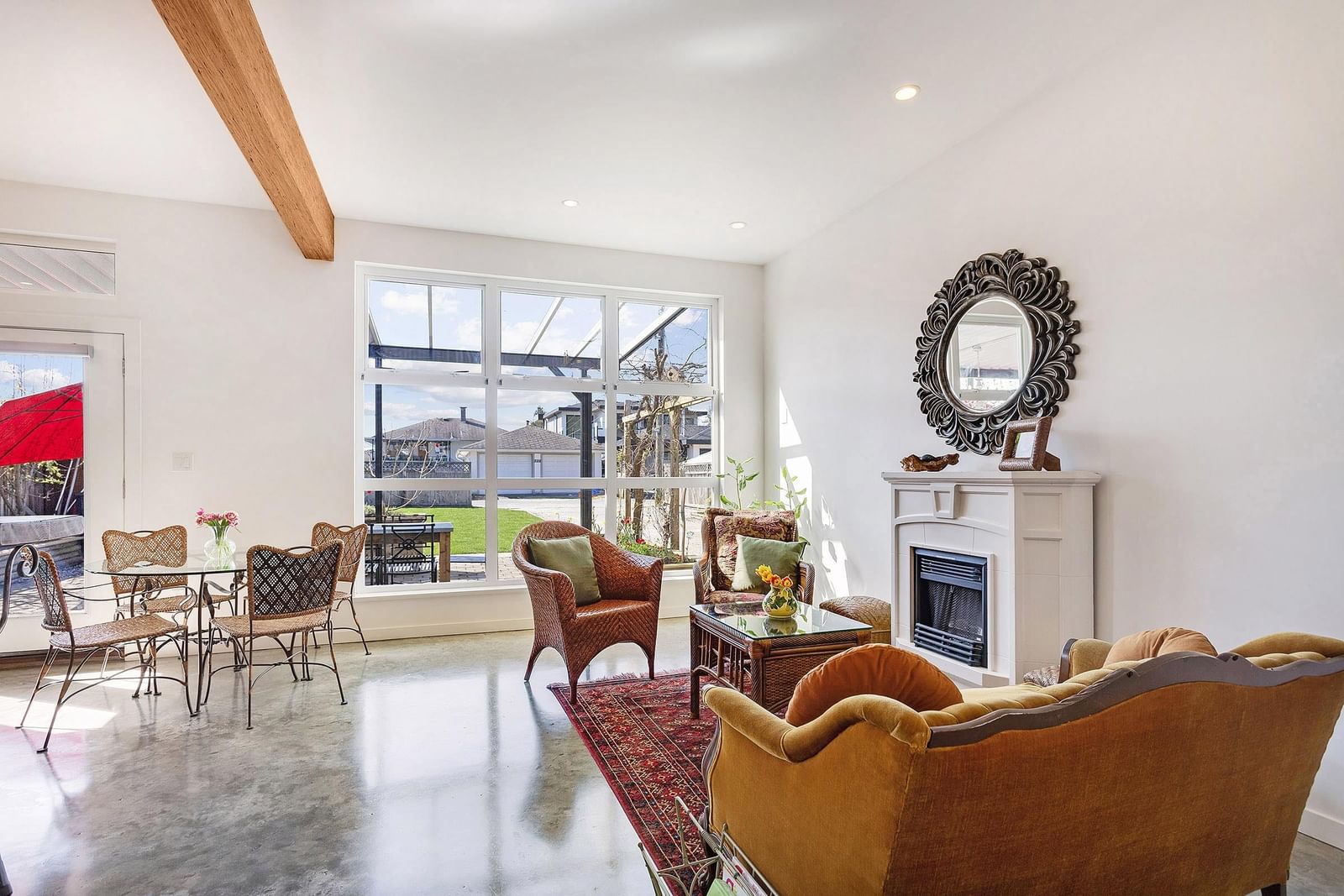 Listing Image 10