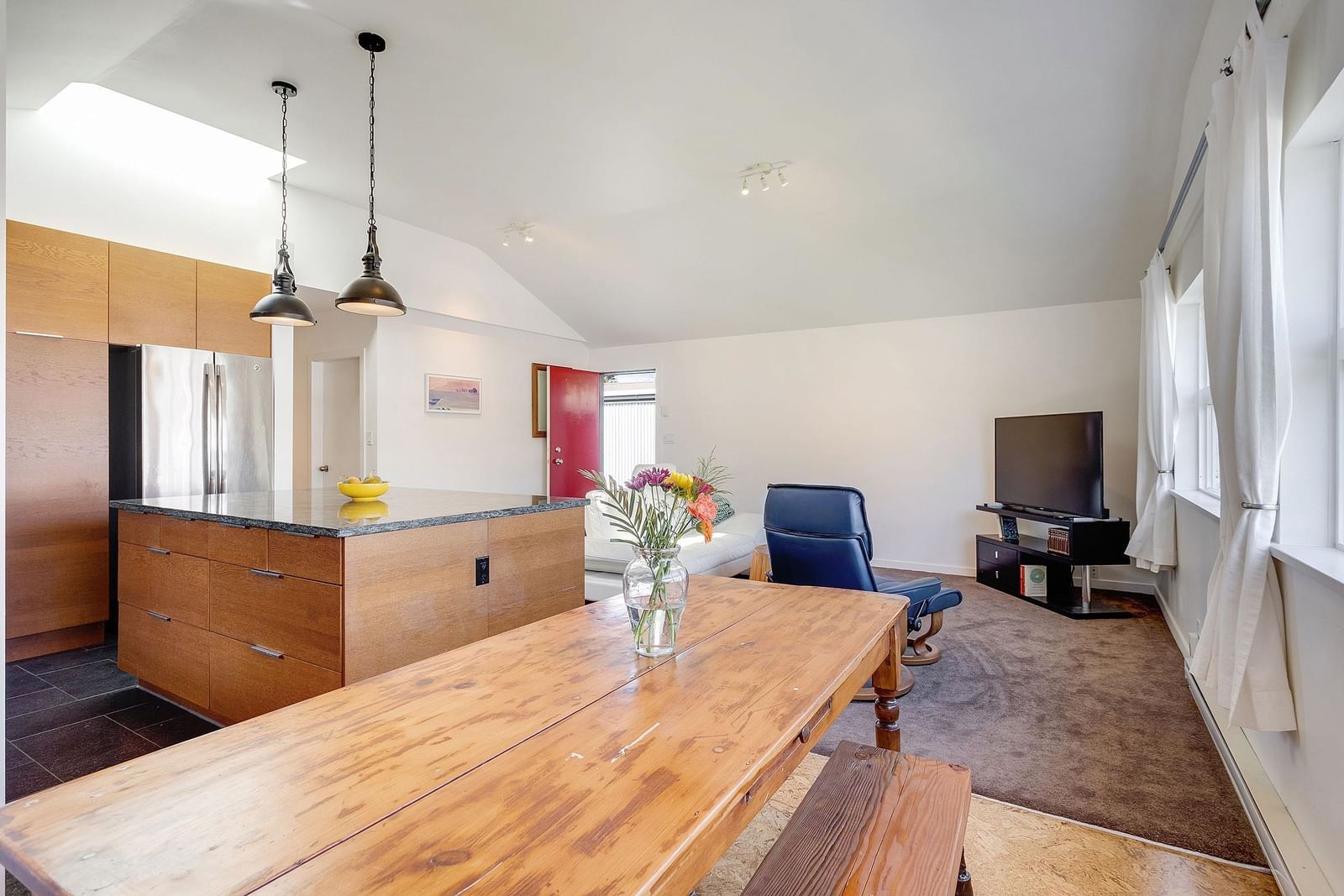 Listing Image 18