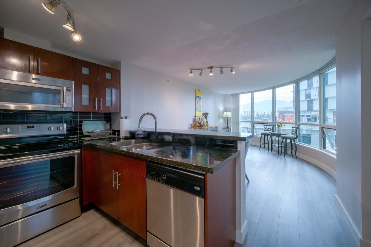 Listing Image 12