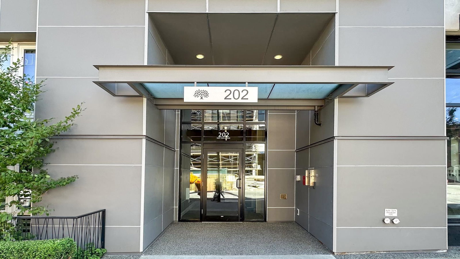 Listing Image 6