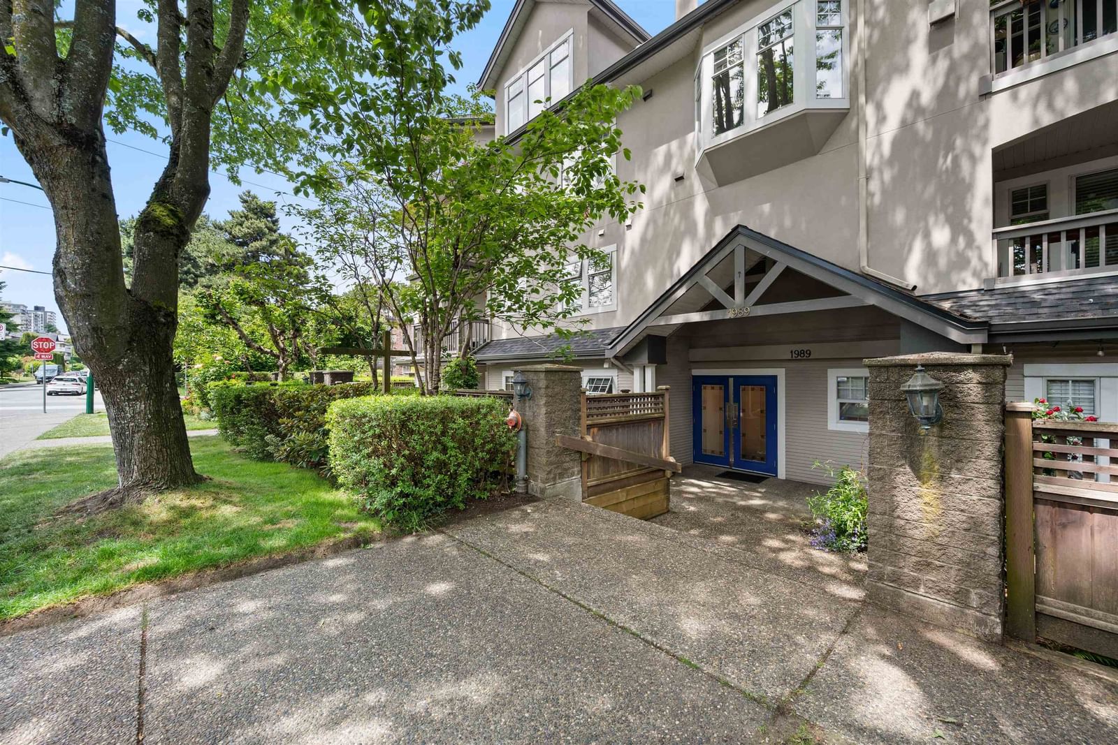 Listing Image 28