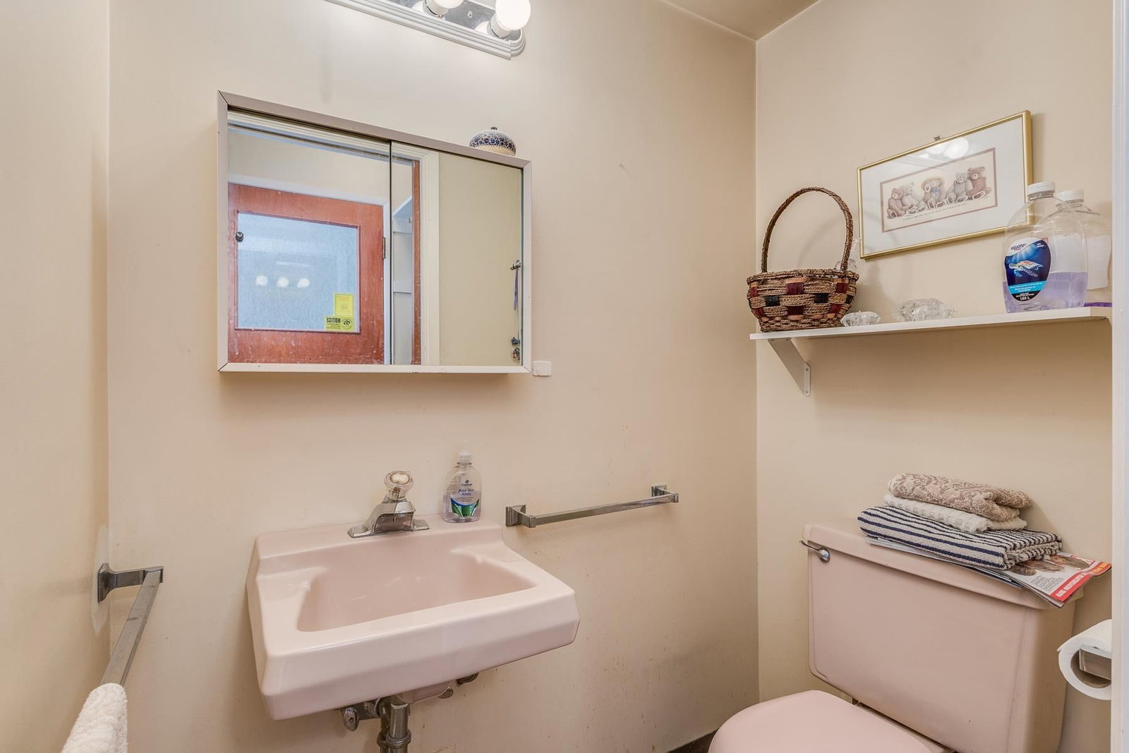Listing Image 12