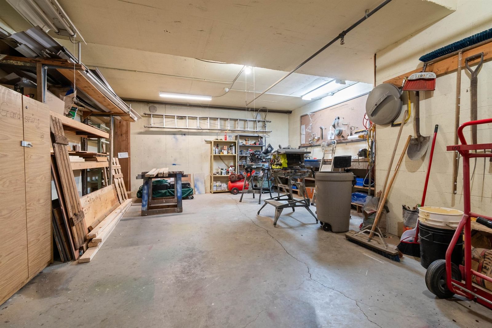 Listing Image 25