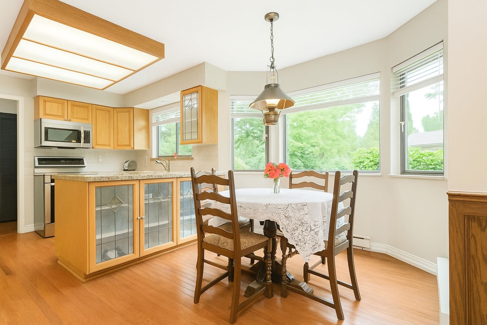 Listing Image 11