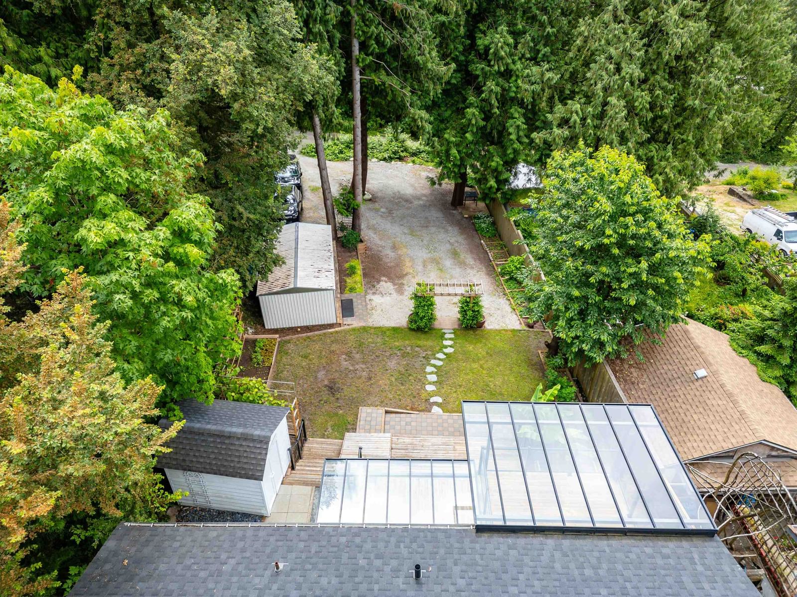 Listing Image 16