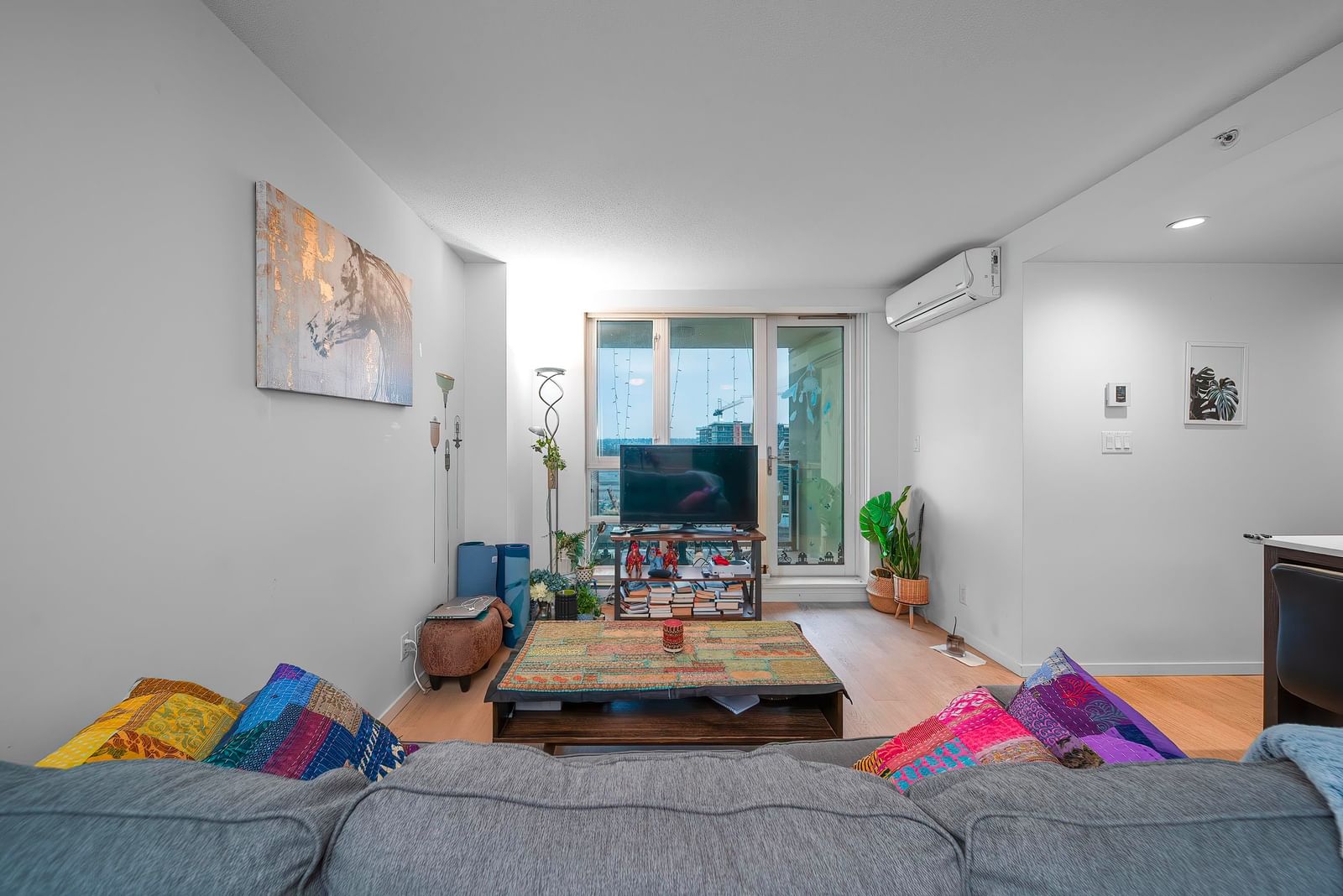 Listing Image 16