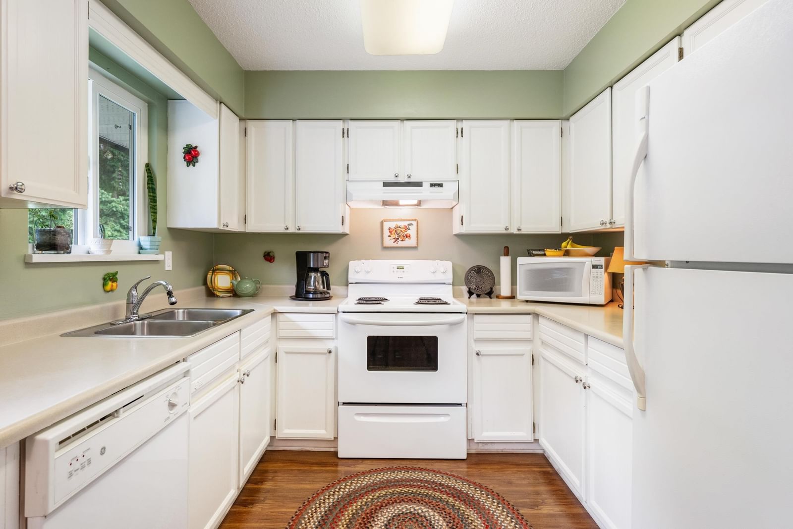 Listing Image 14