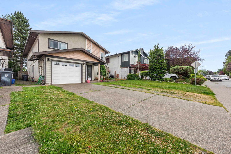 2262 Willoughby Way, Langley, V2Y 1C1 | Image 2