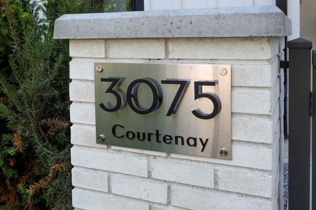 3075 Courtenay Street