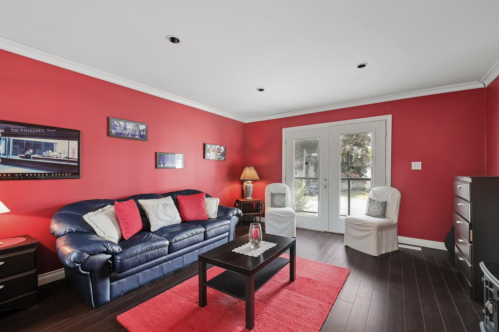 Listing Image 11