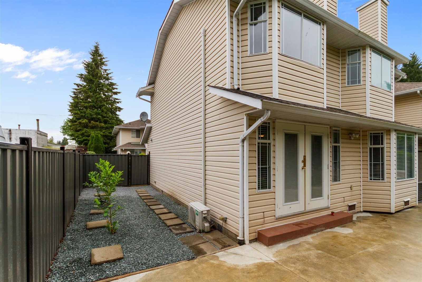 Listing Image 16