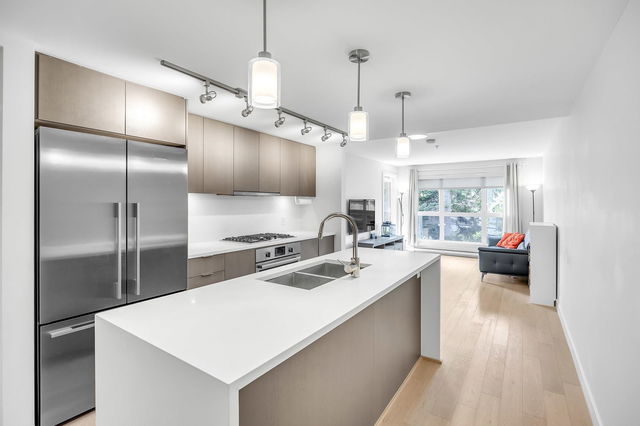 311 - 5555 Dunbar Street