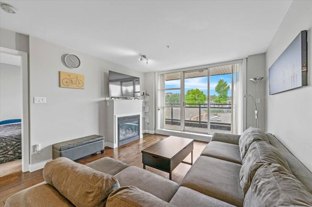 409 - 3255 Smith Avenue