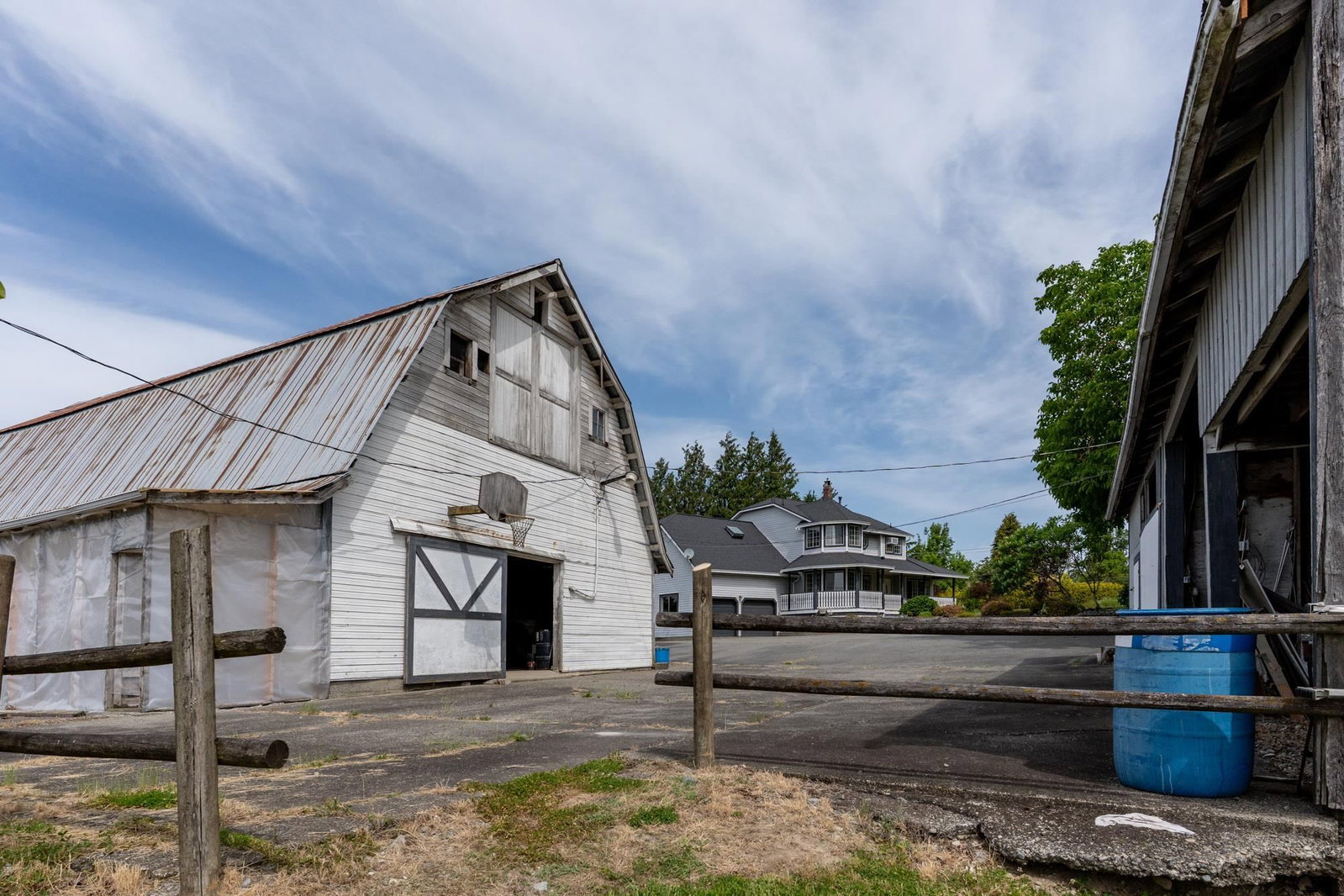 Listing Image 19