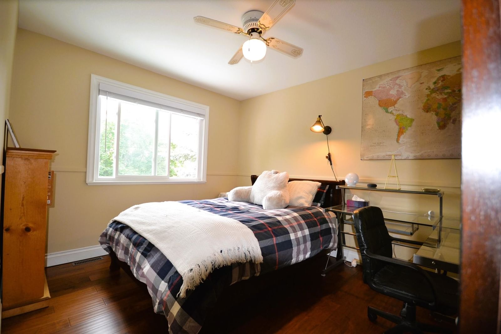 Listing Image 21