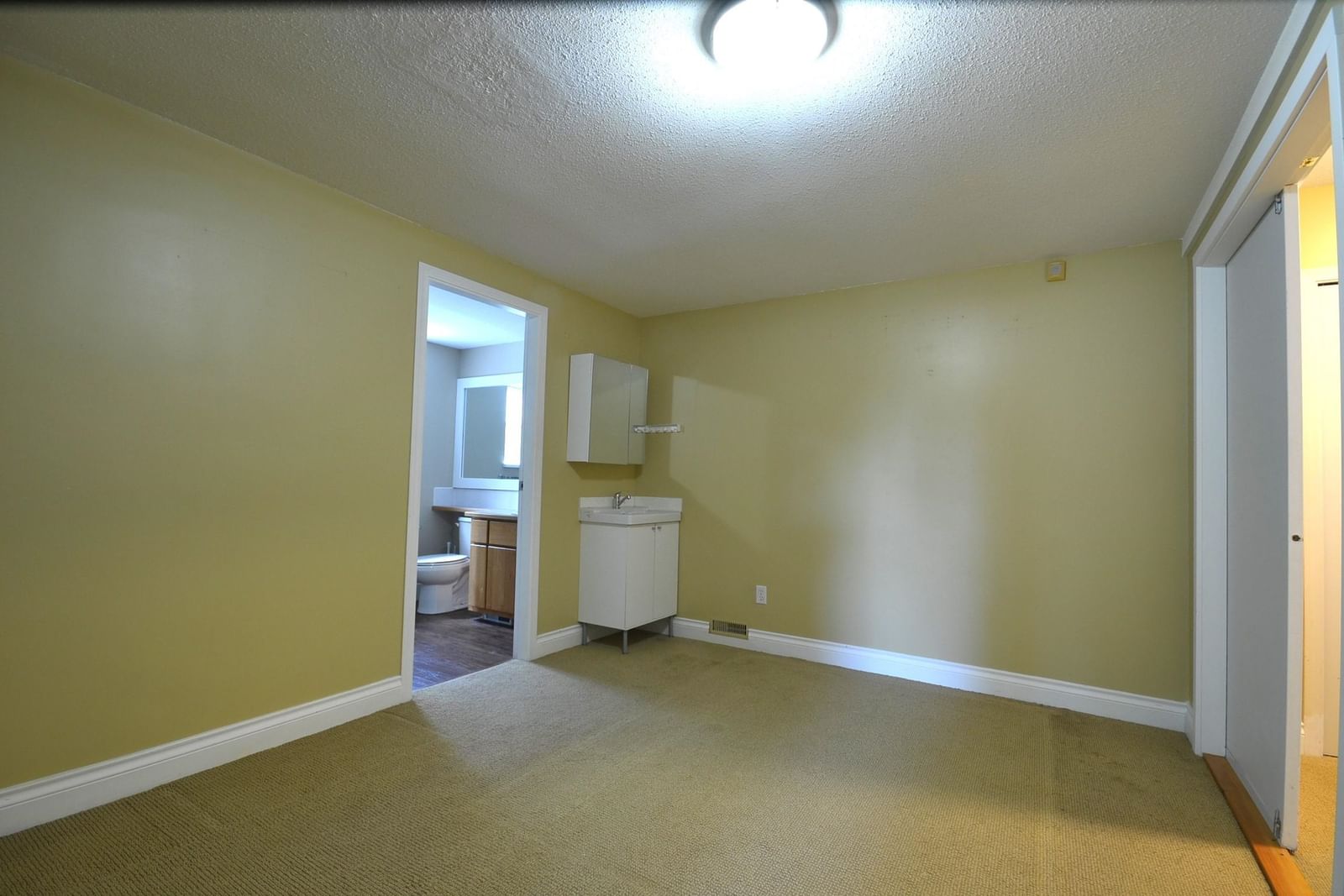 Listing Image 28