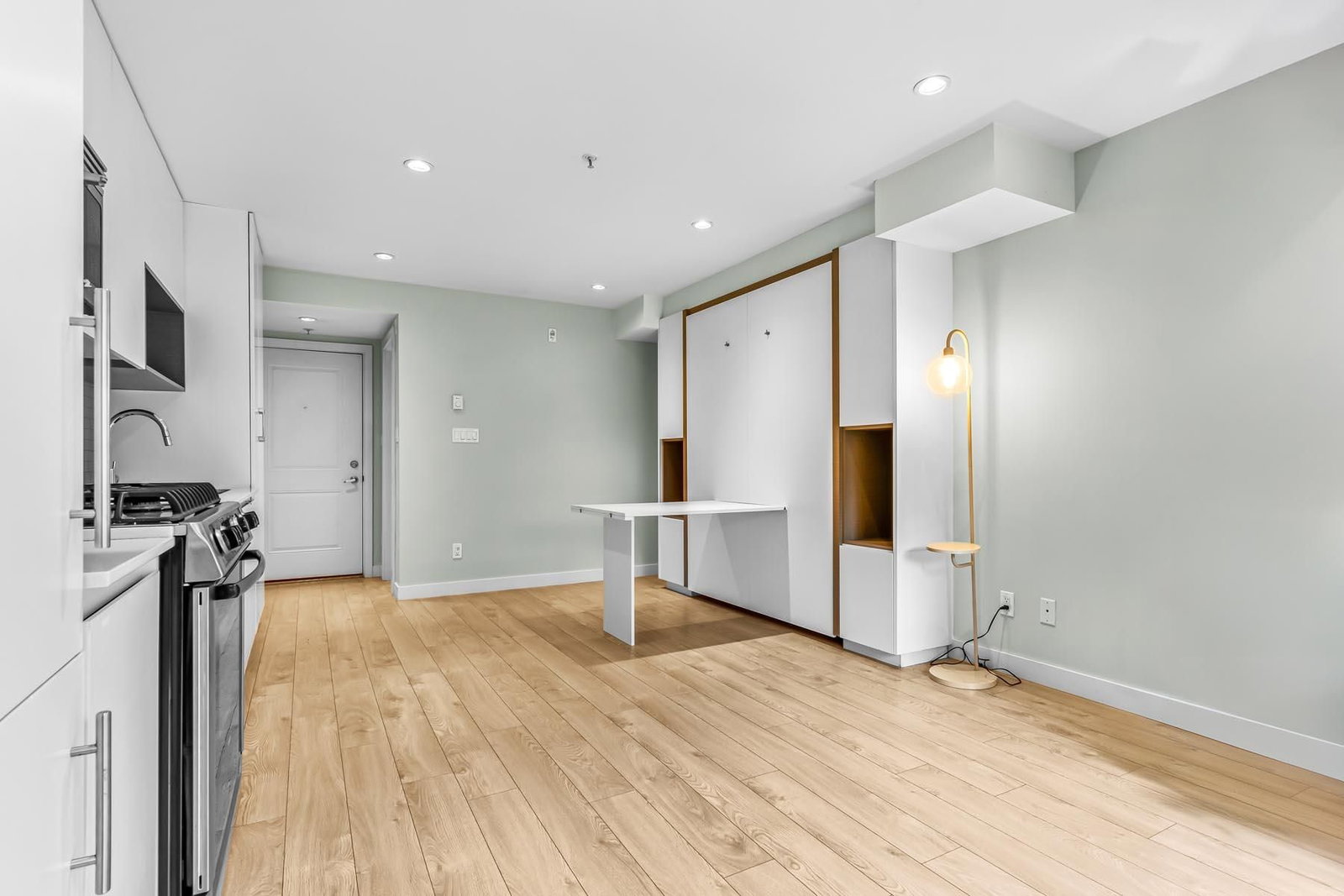 Listing Image 14
