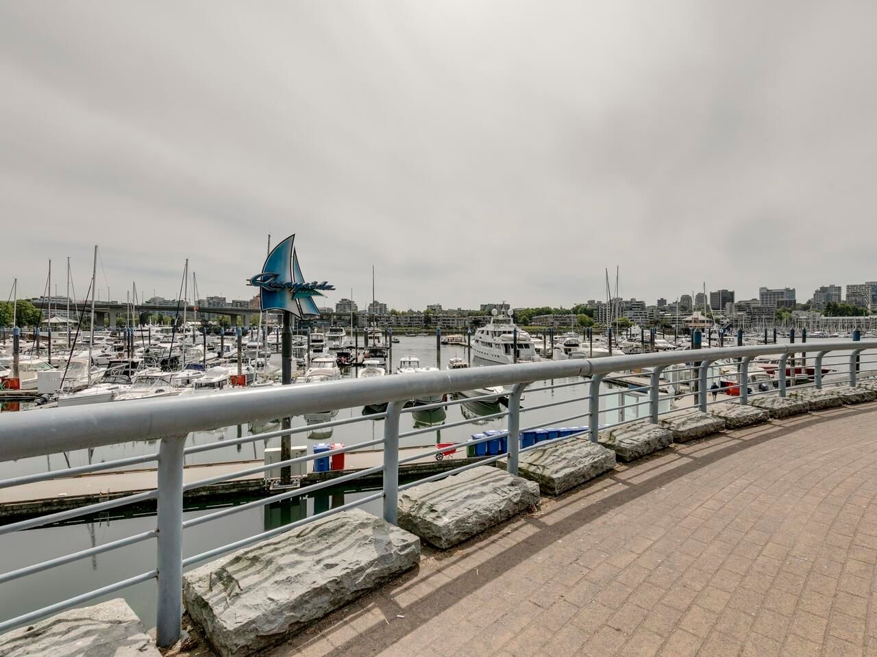 Listing Image 24
