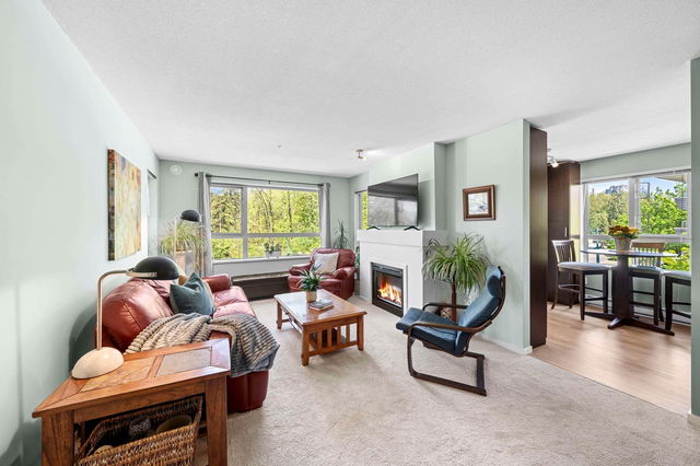 306 - 700 Klahanie Drive