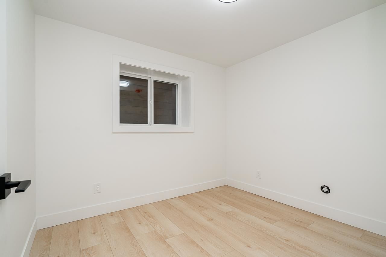 Listing Image 30