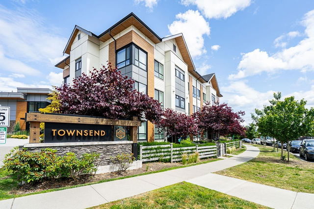 93 - 15111 Edmund Drive