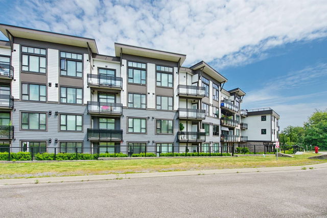 309 - 9983 Barnston Drive E