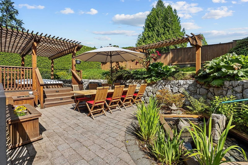 7488 Whelen Court, Burnaby, V5E 1X3 | Image 2