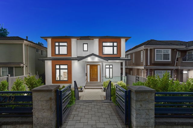 3279 Vimy Crescent