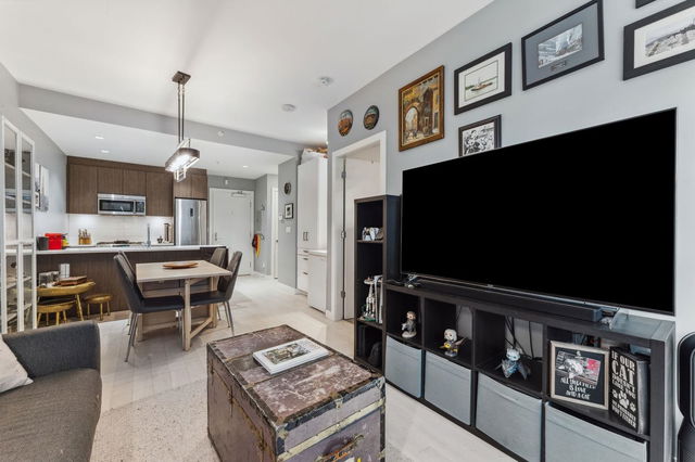 002 - 9060 University Crescent
