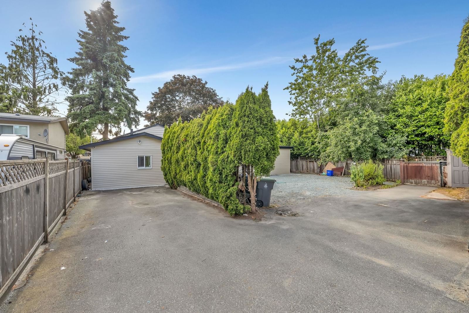 Listing Image 36